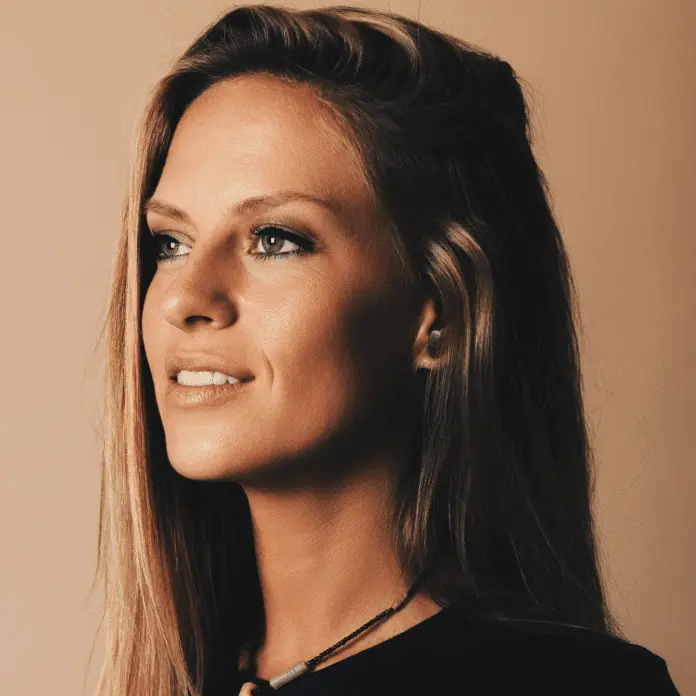 Nora En Pure